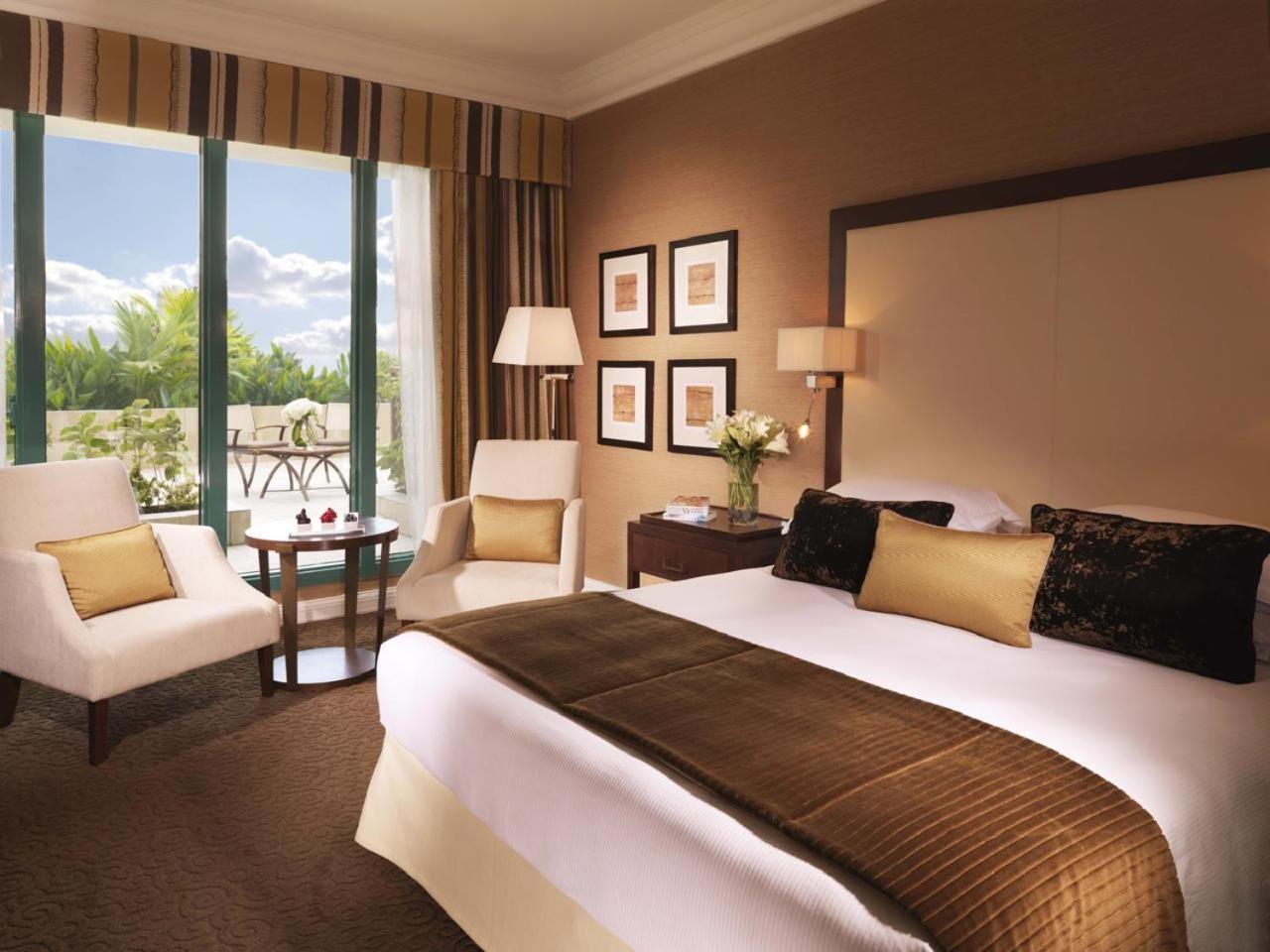 Moevenpick Grand Al Bustan Hotel Dubai Exterior foto